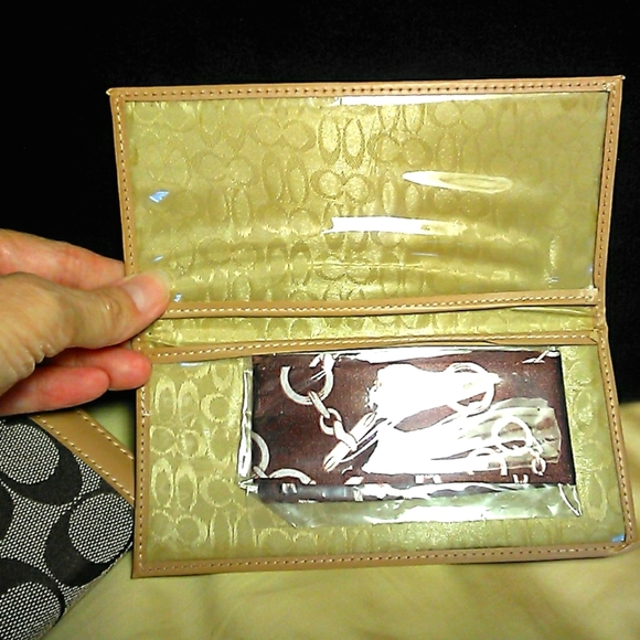 LIKE BRAND NEW COACH LONG WALLET MONOGRAM TAN/ BROWN LEATHER & CANVAS - Picture 7 of 9